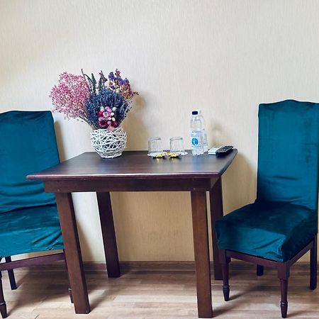 Etna Hotel Lviv Extérieur photo