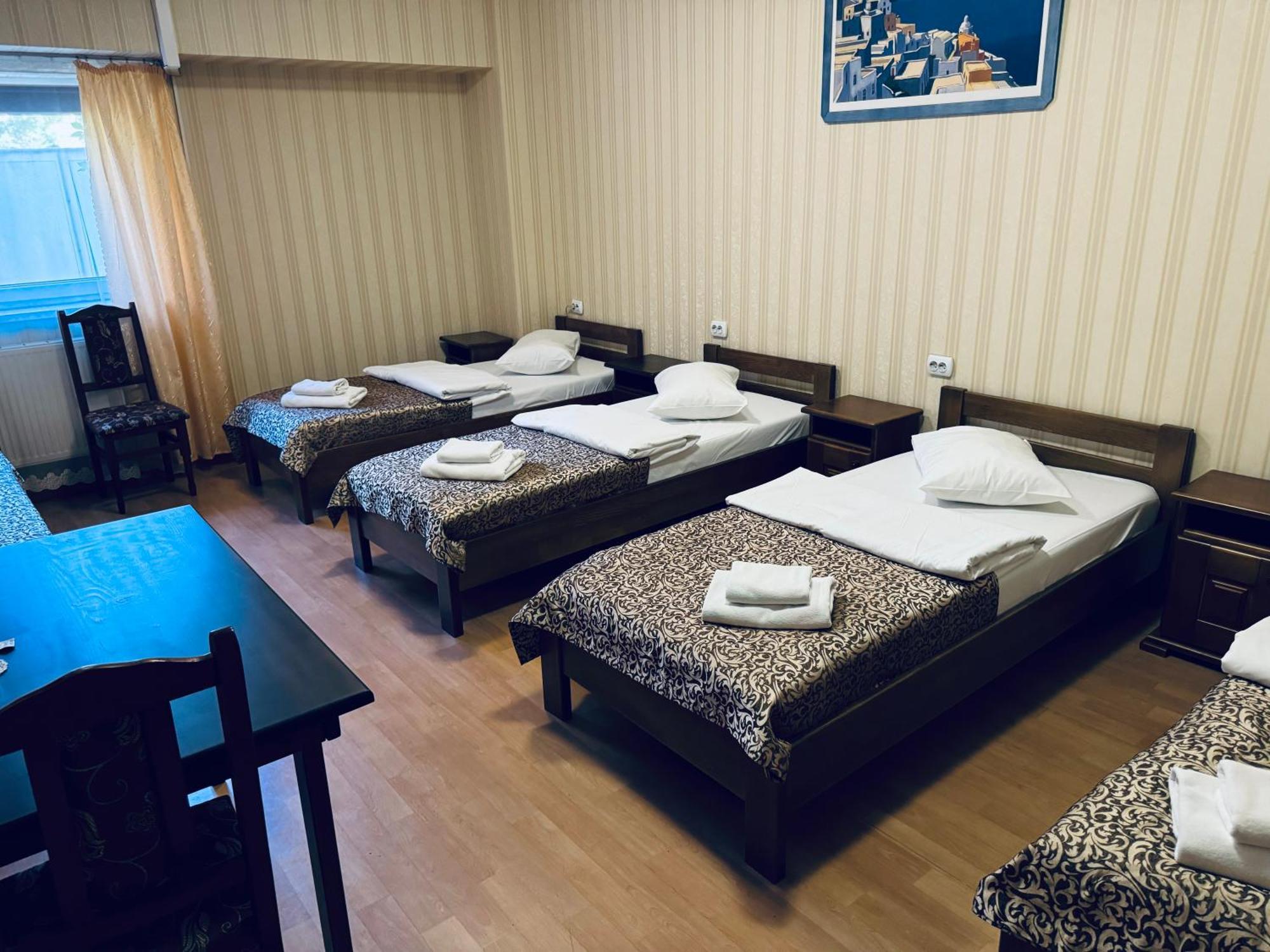 Etna Hotel Lviv Extérieur photo