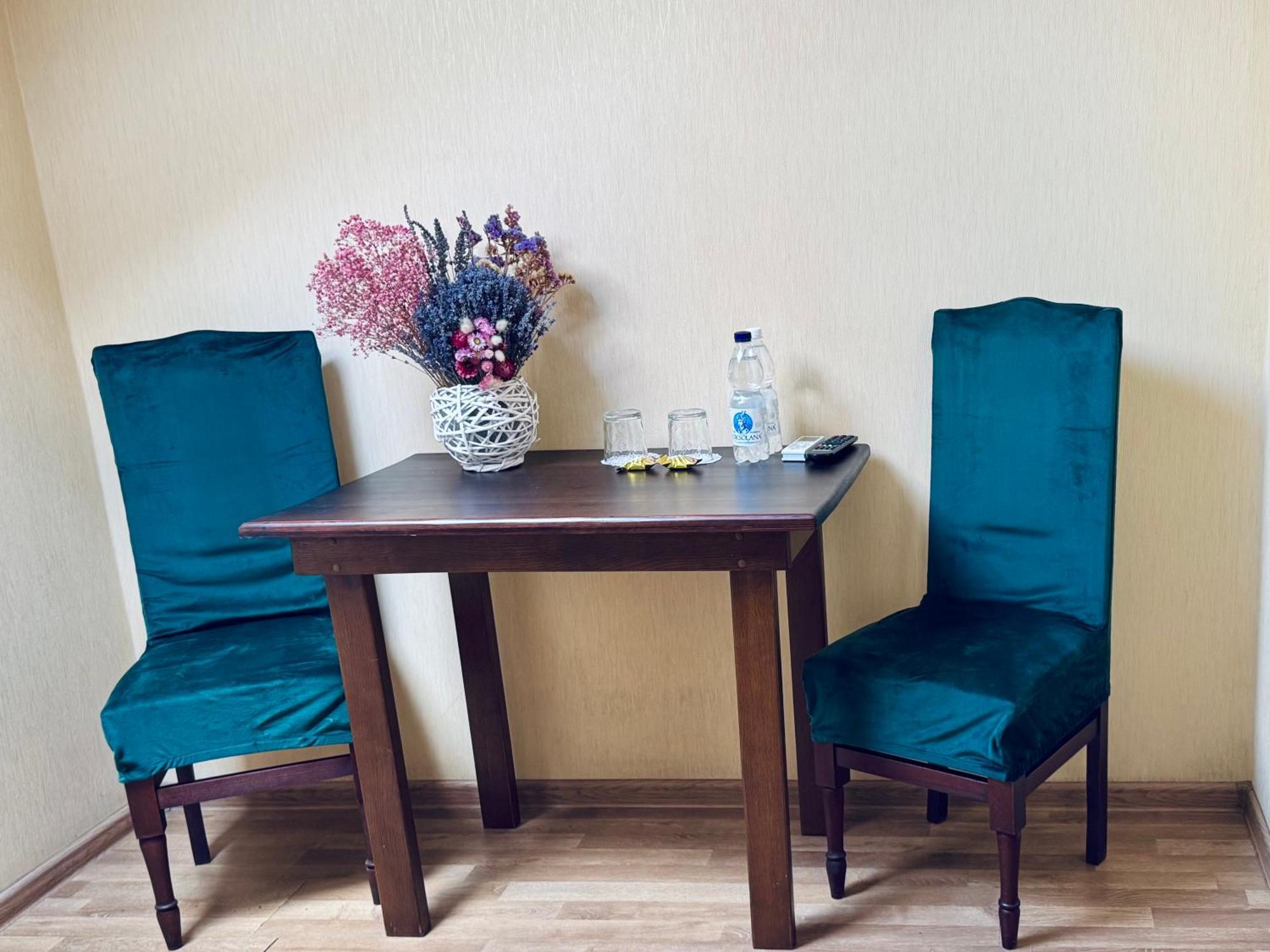 Etna Hotel Lviv Extérieur photo